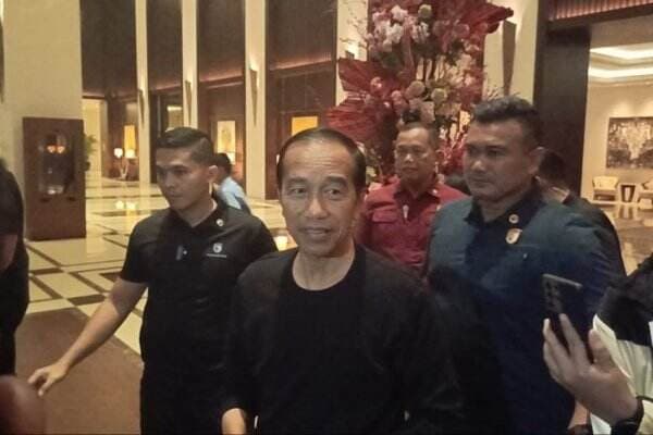 Jokowi ke Hotel Tempat Gibran Menginap: Seharian Saya Momong Cucu