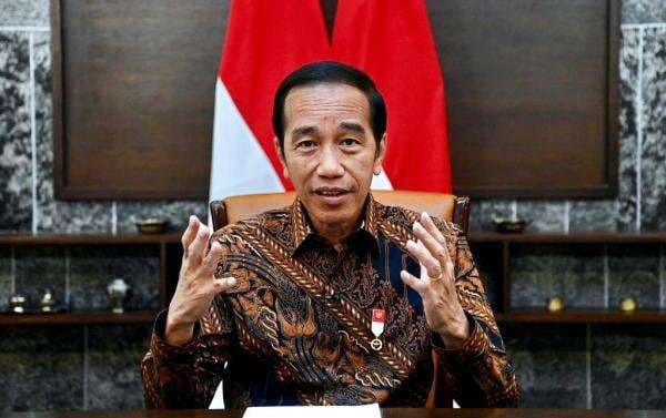 Jokowi Tanggapi Petisi UGM dan UII : Itu Hak Demokrasi Jokowi Tanggapi Petisi UGM dan UII : Itu Hak Demokrasi