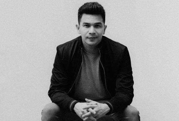 Jonathan Frizzy Akui Bawa 10 Vape Ilegal, Klaim Tak Tahu Isinya Apa Jonathan Frizzy Akui Bawa 10 Vape Ilegal, Klaim Tak Tahu Isinya Apa