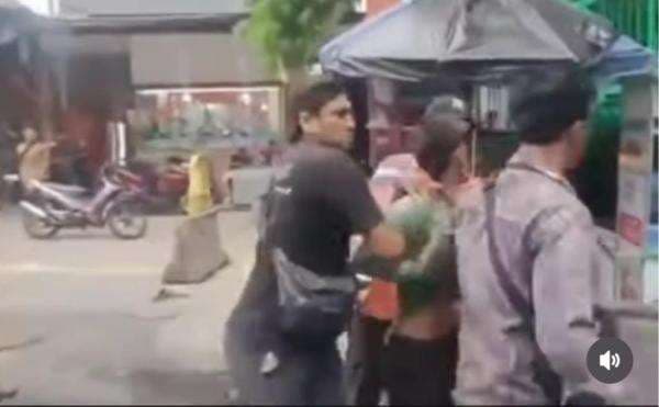 Viral Jukir Liar di Tanah Abang Getok Tarif Rp60.000, Berujung Ditangkap Polisi Viral Jukir Liar di Tanah Abang Getok Tarif Rp60.000, Berujung Ditangkap Polisi