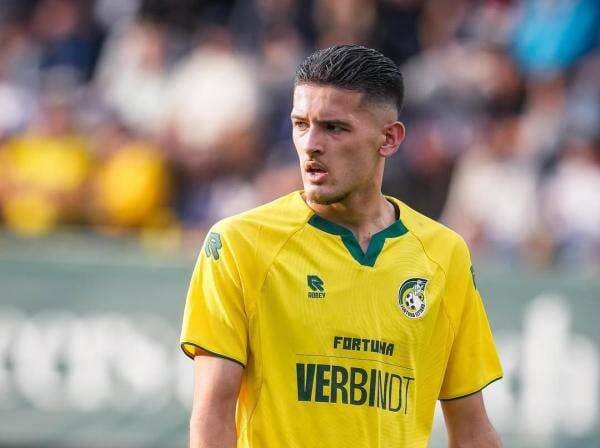 Keren! Justin Hubner Ogah Terlena dengan Popularitas, Mau Buktikan Diri di Eropa Keren! Justin Hubner Ogah Terlena dengan Popularitas, Mau Buktikan Diri di Eropa