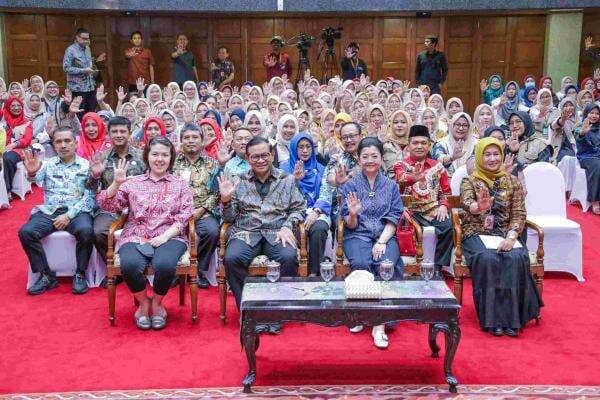 Kabar Gembira buat Kader Dasawisma, Dana Operasional Naik Jadi Rp750 Ribu Kabar Gembira buat Kader Dasawisma, Dana Operasional Naik Jadi Rp750 Ribu