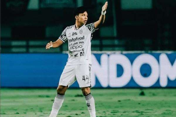 Kadek Arel Sambut Tantangan Pemain Asing: Siap Bersaing demi Tempat Utama di Bali United! Kadek Arel Sambut Tantangan Pemain Asing: Siap Bersaing demi Tempat Utama di Bali United!