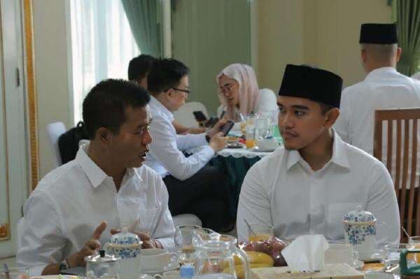 Kaesang Pangarep Temui Bupati Bandung Dadang Supriatna, Bahas Apa? Kaesang Pangarep Temui Bupati Bandung Dadang Supriatna, Bahas Apa?