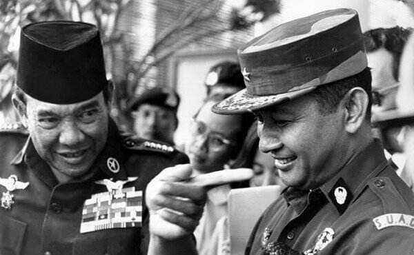 Kala Soekarno Marah Bilang Soeharto <i>Opsir Koppig</i> Kala Soekarno Marah Bilang Soeharto <i>Opsir Koppig</i>