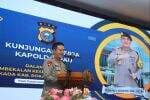 Kapolda Riau Beri Pembekalan Pilkada dan Tekankan Netralitas Anggota Polri Kapolda Riau Beri Pembekalan Pilkada dan Tekankan Netralitas Anggota Polri