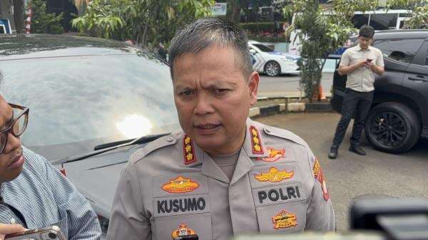 Heboh Pengajian 'Masuk Surga Bayar Rp1 Juta', Polisi Tunggu Klarifikasi dari Umi Cinta Heboh Pengajian 'Masuk Surga Bayar Rp1 Juta', Polisi Tunggu Klarifikasi dari Umi Cinta