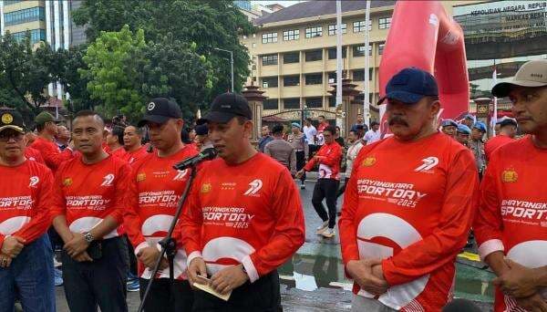 Kompak! Kapolri, Panglima TNI dan Jaksa Agung Buka Bhayangkara Sport Day 2025 Kompak! Kapolri, Panglima TNI dan Jaksa Agung Buka Bhayangkara Sport Day 2025