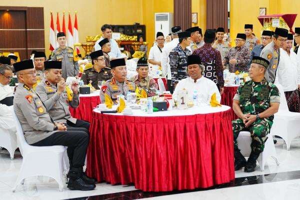 Kapolri Hadiri Safari Ramadhan di Polda DIY, Perkuat Silaturahmi dan Sinergisitas Kapolri Hadiri Safari Ramadhan di Polda DIY, Perkuat Silaturahmi dan Sinergisitas
