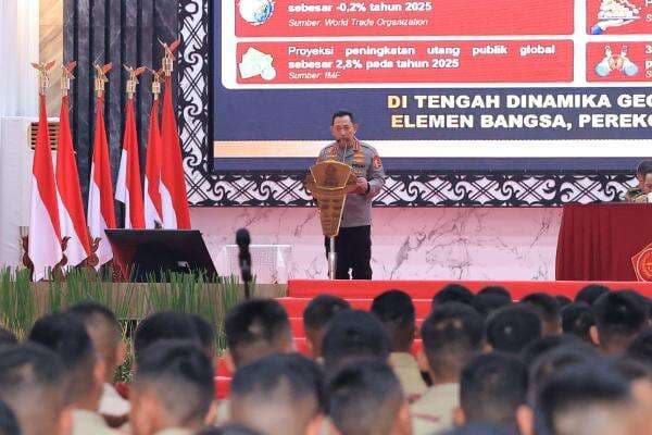 Ingatkan Pentingnya Jaga Sinergitas ke 2.000 Capaja, Kapolri: Perkuat Komunikasi yang Baik! Ingatkan Pentingnya Jaga Sinergitas ke 2.000 Capaja, Kapolri: Perkuat Komunikasi yang Baik!