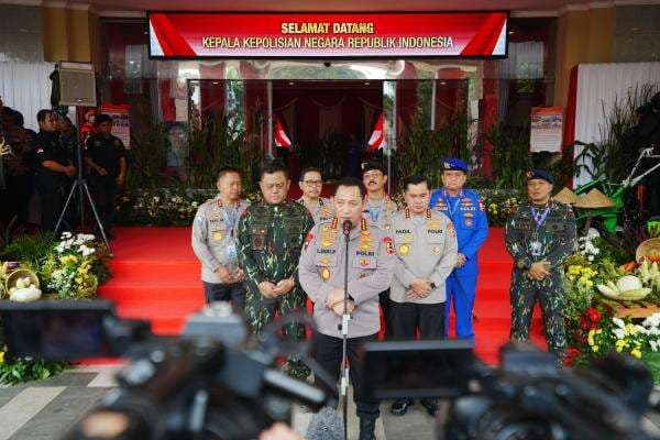 Kapolri Komitmen Berantas Premanisme, Judol dan Narkoba: Kalau Meresahkan Tindak Tegas! Kapolri Komitmen Berantas Premanisme, Judol dan Narkoba: Kalau Meresahkan Tindak Tegas!