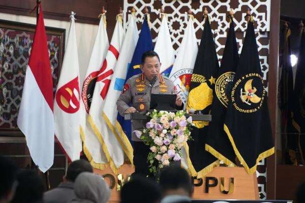 Kapolri Sudah Kantongi Nama Wakapolri, Segera Komunikasi dengan Prabowo Kapolri Sudah Kantongi Nama Wakapolri, Segera Komunikasi dengan Prabowo