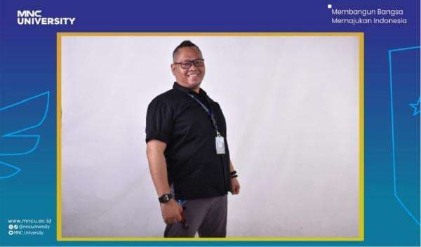 Dosen DKV MNC University Jadi Juri Lomba Komik Digital Siswa SMA/SMK di Jakarta Selatan Dosen DKV MNC University Jadi Juri Lomba Komik Digital Siswa SMA/SMK di Jakarta Selatan