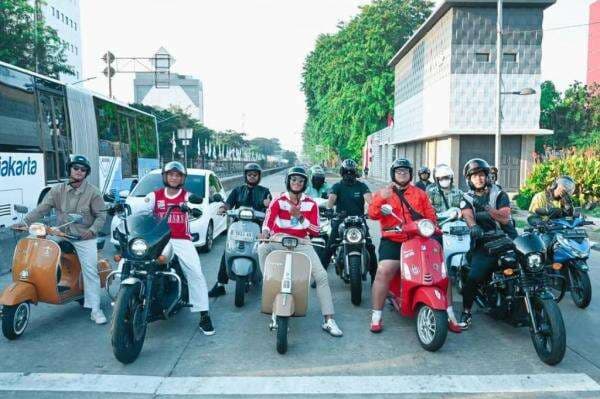 Penuh Gaya! Rizky Ridho Naik Moge Bareng Hansamu dan Andritany Keliling Jakarta Penuh Gaya! Rizky Ridho Naik Moge Bareng Hansamu dan Andritany Keliling Jakarta
