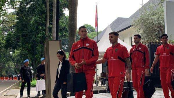 Presiden Prabowo Hadiahi Timnas Indonesia Jam Tangan Mewah Usai Kalahkan Timnas China Presiden Prabowo Hadiahi Timnas Indonesia Jam Tangan Mewah Usai Kalahkan Timnas China