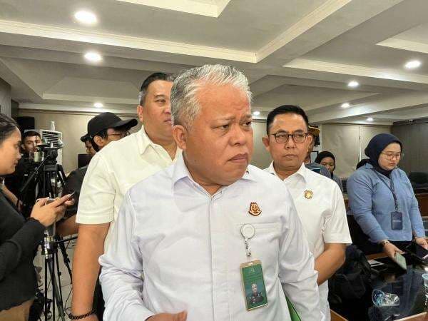 Kejagung Limpahkan Berkas Perkara Eks Ketua PN Surabaya Soal Perkara Vonis Bebas Ronald Tannur Kejagung Limpahkan Berkas Perkara Eks Ketua PN Surabaya Soal Perkara Vonis Bebas Ronald Tannur