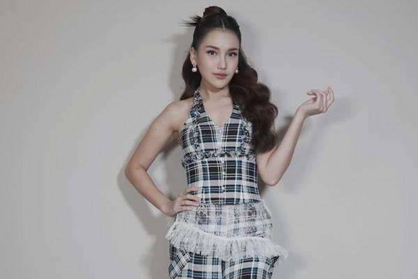 Karaoke Ayu Ting Ting Disomasi, Diduga Langgar Hak Cipta Lagu Usman Hitu Karaoke Ayu Ting Ting Disomasi, Diduga Langgar Hak Cipta Lagu Usman Hitu