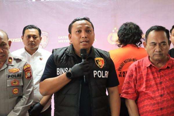 Video Aksi Premanismenya Viral, Jagoan Cikiwul Curiga Ada Penghianat di Ormasnya Video Aksi Premanismenya Viral, Jagoan Cikiwul Curiga Ada Penghianat di Ormasnya