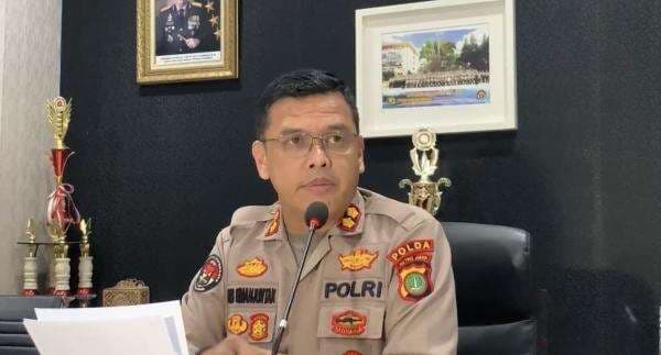 Keluarga Yakin Diplomat Arya Daru Tak Bunuh Diri, Ini Tanggapan Polisi Keluarga Yakin Diplomat Arya Daru Tak Bunuh Diri, Ini Tanggapan Polisi