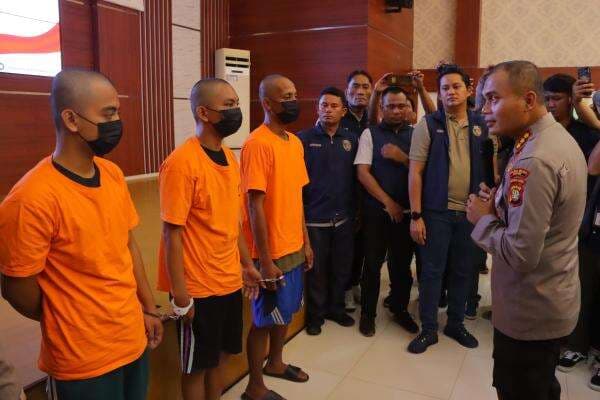 Kawanan Begal Ini Nekat Jual Motor Milik Polisi di Medsos Kawanan Begal Ini Nekat Jual Motor Milik Polisi di Medsos