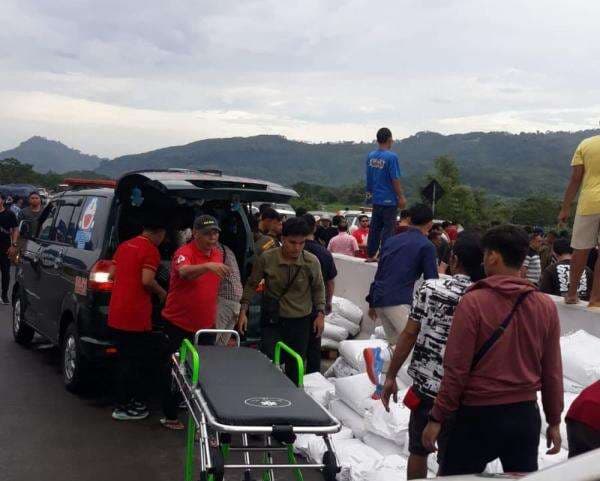 28 Siswi SMP IT Darul Quran Korban Kecelakaan di Tol Malang Masih Dirawat di RS 28 Siswi SMP IT Darul Quran Korban Kecelakaan di Tol Malang Masih Dirawat di RS