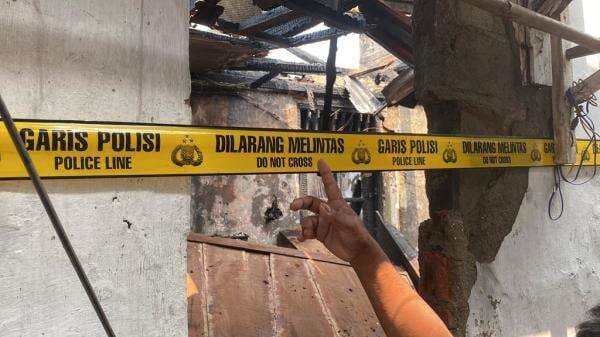 Kebakaran Landa Rumah di Tebet, Diduga Dipicu Korsleting Listrik Kebakaran Landa Rumah di Tebet, Diduga Dipicu Korsleting Listrik