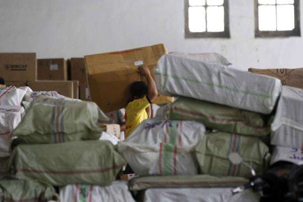 Kebijakan Merah Putih Bakal Tumbuhkan Bisnis Kurir Rp1.900 Triliun Kebijakan Merah Putih Bakal Tumbuhkan Bisnis Kurir Rp1.900 Triliun