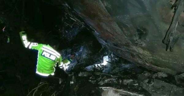 Breaking News! Bus Putra Raflesia Terjun ke Jurang Sedalam 70 Meter hingga Meledak, 3 Orang Tewas Breaking News! Bus Putra Raflesia Terjun ke Jurang Sedalam 70 Meter hingga Meledak, 3 Orang Tewas