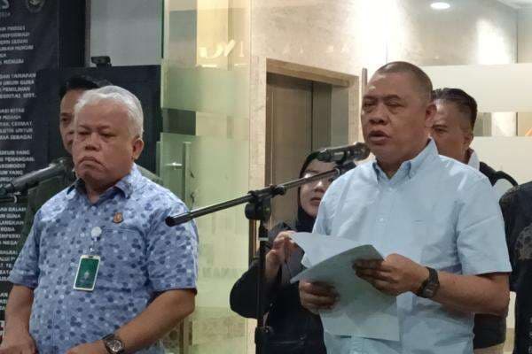 Kejagung Jemput 3 Hakim yang Jatuhkan Putusan Lepas Perkara Migor Korporasi Kejagung Jemput 3 Hakim yang Jatuhkan Putusan Lepas Perkara Migor Korporasi