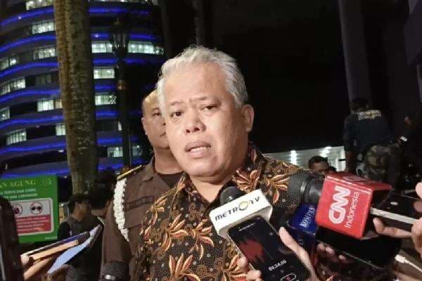 Kejagung Kembalikan Berkas Perkara Pagar Laut Tangerang ke Bareskrim, Minta Gunakan UU Tipikor Kejagung Kembalikan Berkas Perkara Pagar Laut Tangerang ke Bareskrim, Minta Gunakan UU Tipikor