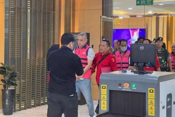 Kejati Jakarta Tetapkan 9 Tersangka Kasus Dugaan Korupsi Pembiayaan Fiktif di PT Telkom Kejati Jakarta Tetapkan 9 Tersangka Kasus Dugaan Korupsi Pembiayaan Fiktif di PT Telkom