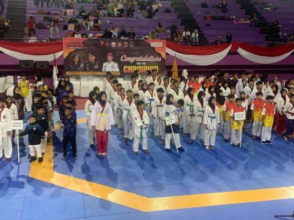 Kejuaraan Taekwondo KBPP Polri Cup 2025 Resmi Digelar, Diikuti 1.227 Peserta dari Berbagai Provinsi! Kejuaraan Taekwondo KBPP Polri Cup 2025 Resmi Digelar, Diikuti 1.227 Peserta dari Berbagai Provinsi!