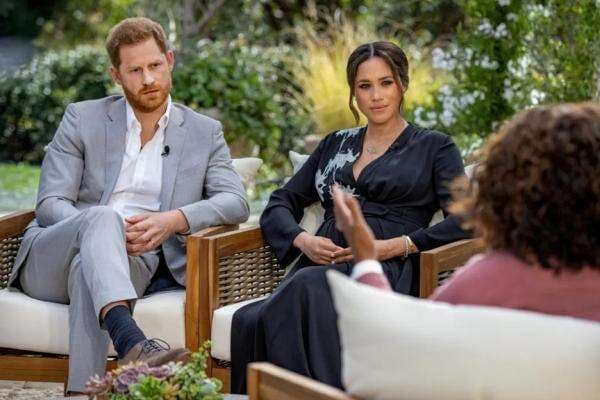 Keluarga Kerajaan Bakal Menyetujui Pencabutan Gelar Pangeran Harry dan Meghan Markle Keluarga Kerajaan Bakal Menyetujui Pencabutan Gelar Pangeran Harry dan Meghan Markle