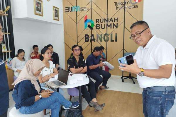 Kembangkan Produk dan Pemasaran, UMKM di Bali Belajar Pemanfaatan AI Kembangkan Produk dan Pemasaran, UMKM di Bali Belajar Pemanfaatan AI