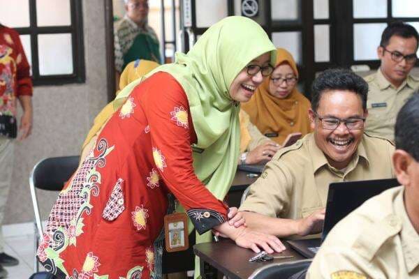 Kemenag Sediakan Beasiswa S1 PJJ untuk Guru di UIN Siber Cirebon Kemenag Sediakan Beasiswa S1 PJJ untuk Guru di UIN Siber Cirebon