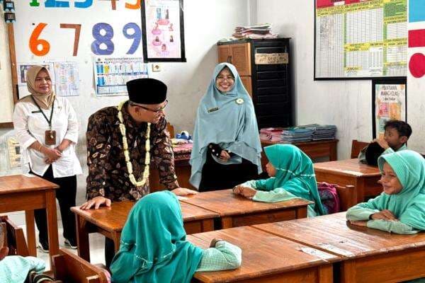 Kemendikdasmen Pantau Kesiapan Daerah Menuju SPMB 2025 Kemendikdasmen Pantau Kesiapan Daerah Menuju SPMB 2025