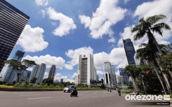 Kenapa Langit Jakarta Tampak Biru Dua Hari Terakhir? Ini Penjelasan BMKG