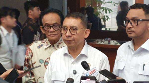 Kenapa Penulisan Ulang Sejarah Tak Ada Istilah Orde Lama? Fadli Zon: Para Sejarawan yang Buat Kenapa Penulisan Ulang Sejarah Tak Ada Istilah Orde Lama? Fadli Zon: Para Sejarawan yang Buat