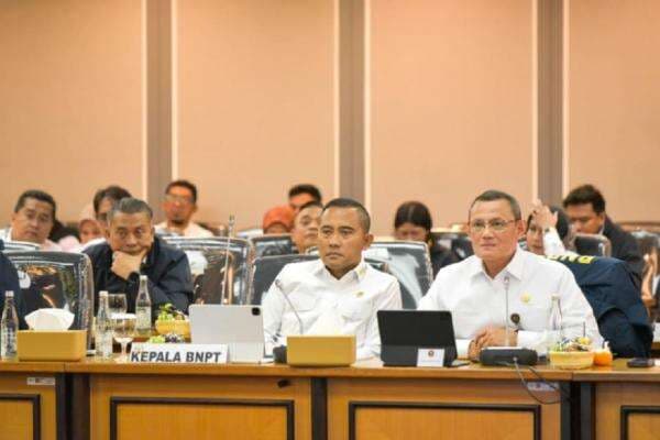 Kepala BNPT Beberkan Pelaksanaan Program Pencegahan Radikal Terorisme dengan Pendekatan Kolaboratif Kepala BNPT Beberkan Pelaksanaan Program Pencegahan Radikal Terorisme dengan Pendekatan Kolaboratif