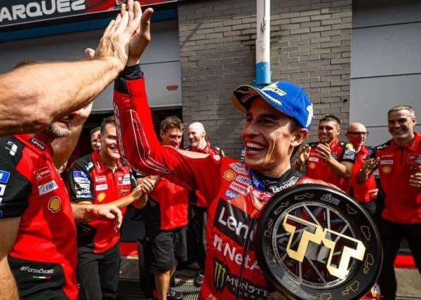 Kepala Kru Ducati Akui Marc Marquez Gampang Bikin Orang Jatuh Cinta Kepala Kru Ducati Akui Marc Marquez Gampang Bikin Orang Jatuh Cinta