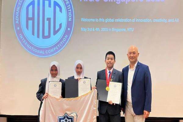 Keren, 3 Siswa MAN IC OKI Raih Emas Ajang Riset Internasional di NTU Singapura Keren, 3 Siswa MAN IC OKI Raih Emas Ajang Riset Internasional di NTU Singapura