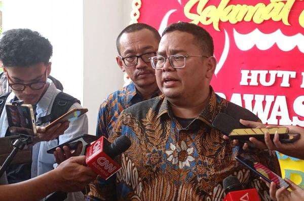 Ketua Bawaslu Bandung Barat Dinonaktifkan Akibat Terjerat Kasus Narkoba Ketua Bawaslu Bandung Barat Dinonaktifkan Akibat Terjerat Kasus Narkoba