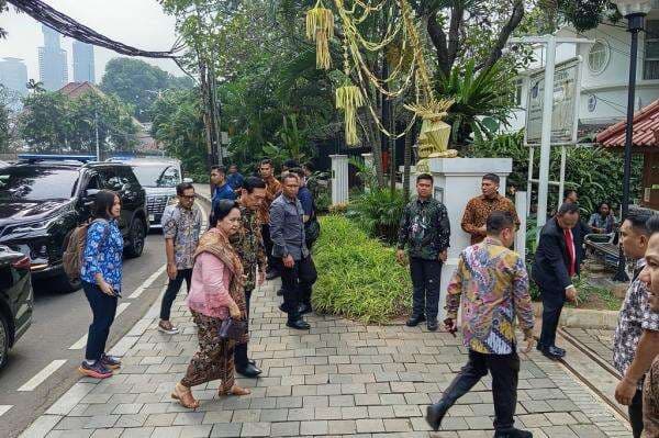 Pramono Nikahkan Putrinya Hari Ini, Luhut hingga Pratikno Hadir Pramono Nikahkan Putrinya Hari Ini, Luhut hingga Pratikno Hadir