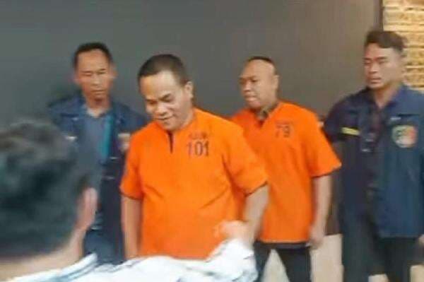 Profil Ketua Kadin Cilegon, Muhammad Salim: Tersangka Kasus Pemerasan Proyek Rp 5 Triliun Profil Ketua Kadin Cilegon, Muhammad Salim: Tersangka Kasus Pemerasan Proyek Rp 5 Triliun