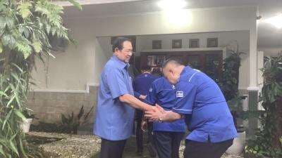 Kumpulkan 38 Ketua DPD Demokrat, SBY Ingatkan Kepentingan Negara di Atas Partai! Kumpulkan 38 Ketua DPD Demokrat, SBY Ingatkan Kepentingan Negara di Atas Partai!