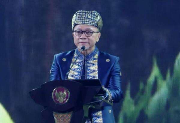 Tok! Zulhas Kembali Terpilih Jadi Ketum PAN Secara Aklamasi Tok! Zulhas Kembali Terpilih Jadi Ketum PAN Secara Aklamasi