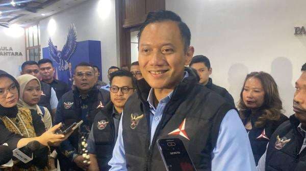 Kondisi Membaik, SBY Kembali ke Rumah Setelah Dirawat di RSPAD Kondisi Membaik, SBY Kembali ke Rumah Setelah Dirawat di RSPAD