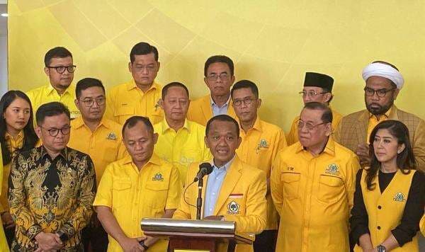 Soal Hasto Bikin Video Tiga Periode, Bahlil: Jangan Diputar Kaset Rusak Dong! Soal Hasto Bikin Video Tiga Periode, Bahlil: Jangan Diputar Kaset Rusak Dong!