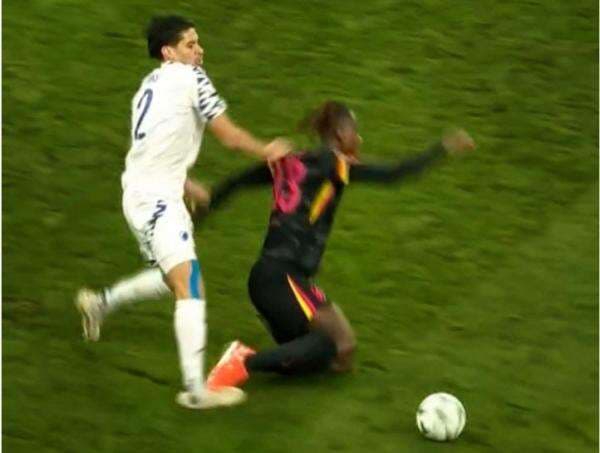 Kevin Diks Kutuk Netizen Indonesia yang Lakukan Serangan Rasisme ke Trevoh Chalobah Kevin Diks Kutuk Netizen Indonesia yang Lakukan Serangan Rasisme ke Trevoh Chalobah