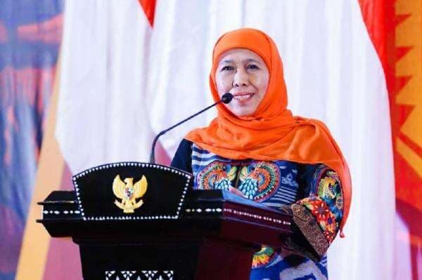 Khofifah Masuk ke Polda Jatim Lewat Pintu Belakang, Diperiksa KPK soal Kasus Hibah Khofifah Masuk ke Polda Jatim Lewat Pintu Belakang, Diperiksa KPK soal Kasus Hibah